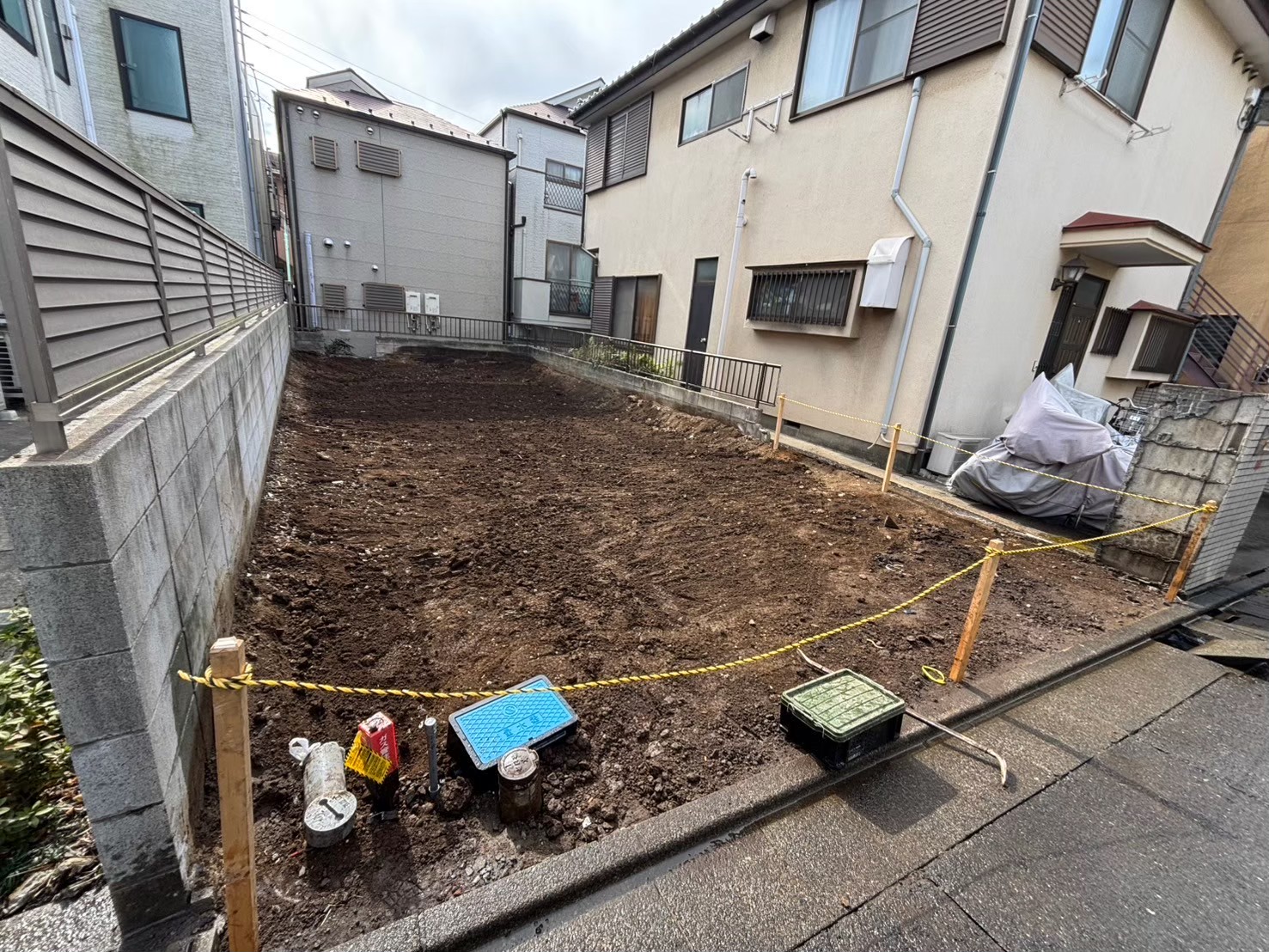 杉並区高円寺南の解体工事完了後の更地の様子